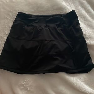 lulu pace rival skirt 15” long